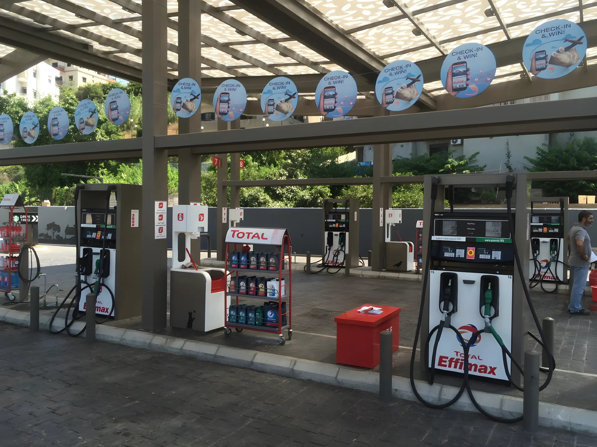 Dispensers on the forecourt, Total Nahr Ibrahim